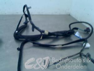 Gebruikte Elektrische Bedrading Compleet Opel Vivaro 1.6 CDTI 90 Prijs € 36,75 Margeregeling aangeboden door C&J bedrijfsauto's & onderdelen
