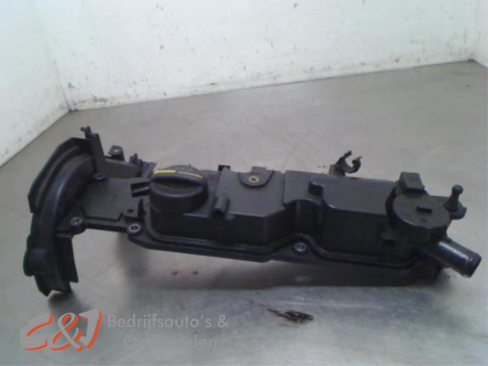 Gebruikte Kleppendeksel Ford Transit Connect (PJ2) 1.6 TDCi 16V 95 Prijs € 26,25 Margeregeling aangeboden door C&J Bedrijfsauto's & Onderdelen