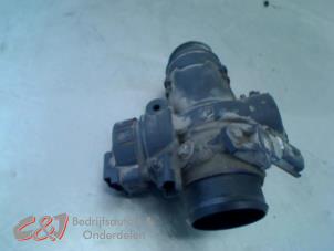 Gebruikte Gasklephuis Peugeot Partner (GC/GF/GG/GJ/GK) 1.6 HDI 75 16V Prijs € 26,25 Margeregeling aangeboden door C&J Bedrijfsauto's & Onderdelen