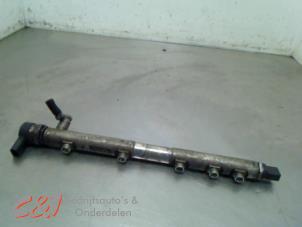 Gebruikte Injector brug Mercedes Sprinter 3t (906.61) 209 CDI 16V Prijs € 78,75 Margeregeling aangeboden door C&J Bedrijfsauto's & Onderdelen