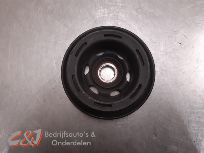 Gebruikte Krukas Poelie Mercedes Sprinter 3t (906.61) 209 CDI 16V Prijs € 21,00 Margeregeling aangeboden door C&J Bedrijfsauto's & Onderdelen