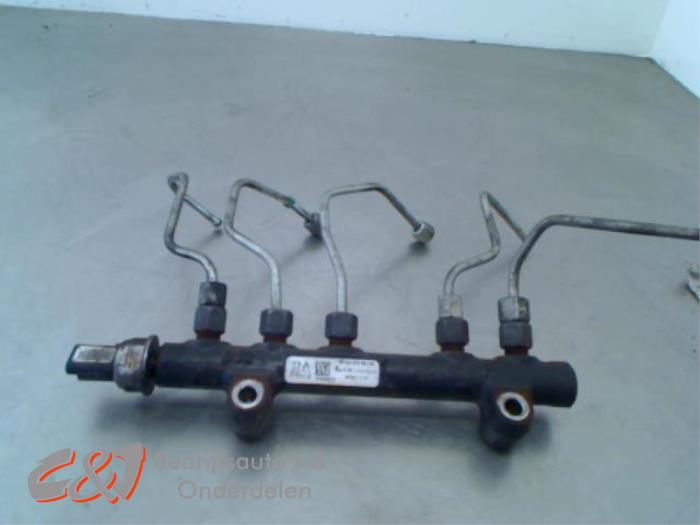 Gebruikte Common rail (Injectie) Ford Transit Connect (PJ2) 1.6 TDCi 16V 75 Prijs € 18,38 Margeregeling aangeboden door C&J Bedrijfsauto's & Onderdelen