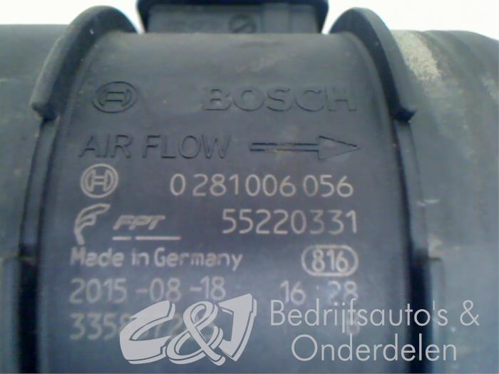 Luchthoeveelheidsmeter van een Fiat Ducato (250) 2.3 D 130 Multijet 2015