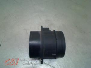 Gebruikte Luchthoeveelheidsmeter Mercedes Sprinter 3,5t (906.63) 315 CDI 16V Prijs € 68,25 Margeregeling aangeboden door C&J Bedrijfsauto's & Onderdelen