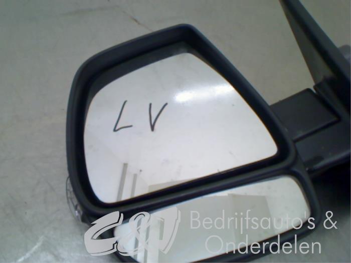 Spiegel Buiten links van een Opel Combo 1.3 CDTI 16V ecoFlex 2015