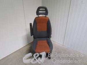 Gebruikte Voorstoel links Fiat Ducato (250) 2.2 D 100 Multijet Euro 4 Prijs € 472,50 Margeregeling aangeboden door C&J bedrijfsauto's & onderdelen