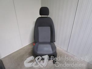 Gebruikte Voorstoel links Fiat Doblo (263) 1.3 D Multijet Prijs € 210,00 Margeregeling aangeboden door C&J bedrijfsauto's & onderdelen