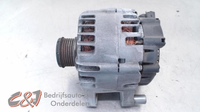 Gebruikte Dynamo Peugeot Expert (G9) 2.0 HDiF 16V 130 Prijs € 26,25 Margeregeling aangeboden door C&J Bedrijfsauto's & Onderdelen