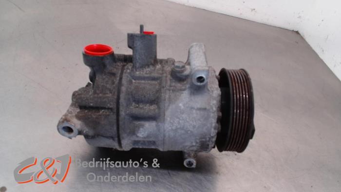 Gebruikte Aircopomp Volkswagen Caddy III (2KA,2KH,2CA,2CH) 1.6 TDI 16V Prijs € 21,00 Margeregeling aangeboden door C&J Bedrijfsauto's & Onderdelen