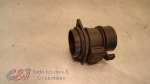 Gebruikte Luchtmassameter Mercedes Citan (415.6) 1.5 109 CDI Prijs € 42,00 Margeregeling aangeboden door C&J Bedrijfsauto's & Onderdelen