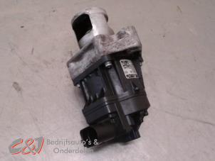 Gebruikte EGR Klep Opel Combo Tour 1.6 CDTI 16V Prijs € 68,25 Margeregeling aangeboden door C&J Bedrijfsauto's & Onderdelen