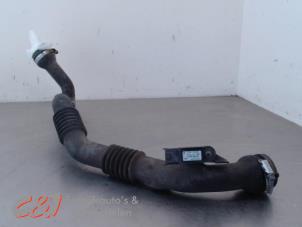 Gebruikte Intercooler Buis Renault Kangoo Express (FW) 1.5 dCi 70 Prijs € 21,00 Margeregeling aangeboden door C&J Bedrijfsauto's & Onderdelen