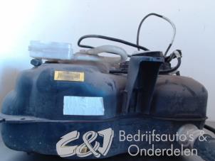 Gebruikte Tank Citroen Berlingo 1.6 Hdi, BlueHDI 75 Prijs € 236,25 Margeregeling aangeboden door C&J bedrijfsauto's & onderdelen