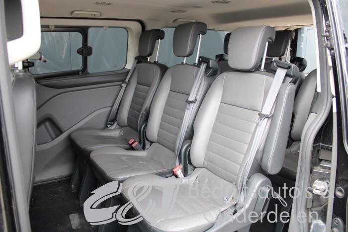 Interieur Bekledingsset van een Ford Tourneo Custom 2.0 TDCi 16V Eco Blue 130 2020