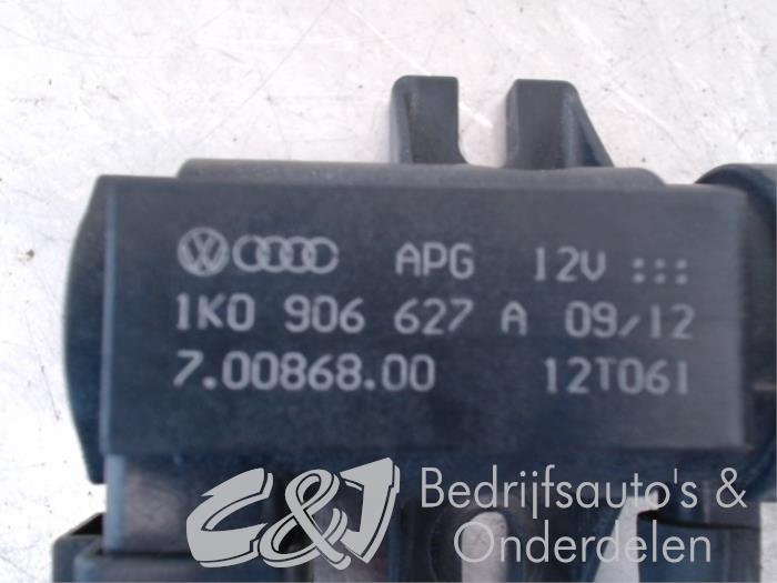 Turbodruk sensor van een Volkswagen Crafter 2.0 TDI 16V 2012