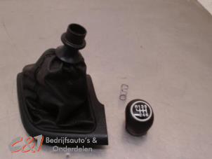 Gebruikte Versnellingspookhoes Peugeot Boxer (U9) 2.2 Blue HDi 165 Prijs € 68,25 Margeregeling aangeboden door C&J Bedrijfsauto's & Onderdelen