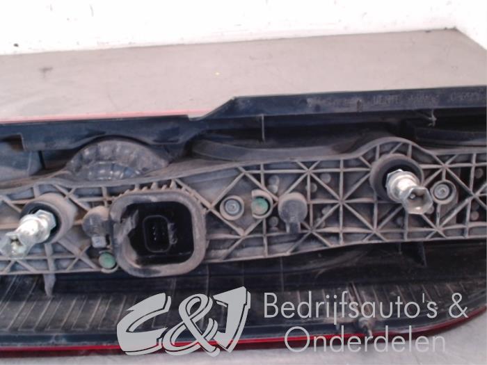 Achterlicht links van een Fiat Ducato (250) 2.3 D 130 Multijet 2013