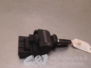Gebruikte Kontaktslot + Sleutel Volkswagen Crafter 2.0 TDI 16V Prijs € 157,50 Margeregeling aangeboden door C&J bedrijfsauto's & onderdelen