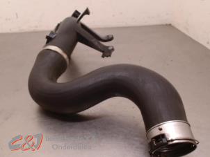 Gebruikte Intercooler Slang Volkswagen Crafter 2.0 TDI 16V Prijs € 42,00 Margeregeling aangeboden door C&J Bedrijfsauto's & Onderdelen