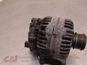 Gebruikte Dynamo Volkswagen Transporter T5 1.9 TDi Prijs € 21,00 Margeregeling aangeboden door C&J Bedrijfsauto's & Onderdelen