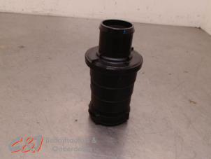 Gebruikte Intercooler Buis Fiat Talento 1.6 MultiJet Biturbo 120 Prijs € 21,00 Margeregeling aangeboden door C&J Bedrijfsauto's & Onderdelen