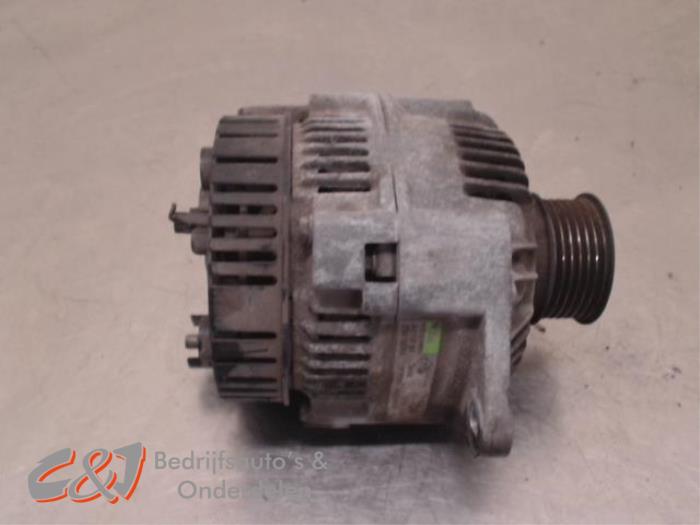 Gebruikte Dynamo Renault Master II (FD/HD) 2.8 dTi Prijs € 26,25 Margeregeling aangeboden door C&J Bedrijfsauto's & Onderdelen