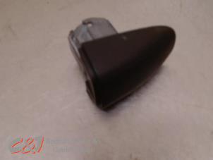 Gebruikte Cilinderslot Portier rechts Mercedes Vito (447.6) 2.2 114 CDI 16V Prijs € 15,75 Margeregeling aangeboden door C&J Bedrijfsauto's & Onderdelen