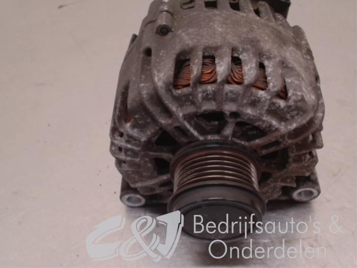 Dynamo van een Ford Tourneo Connect/Grand Tourneo Connect 1.6 TDCi 95 2015