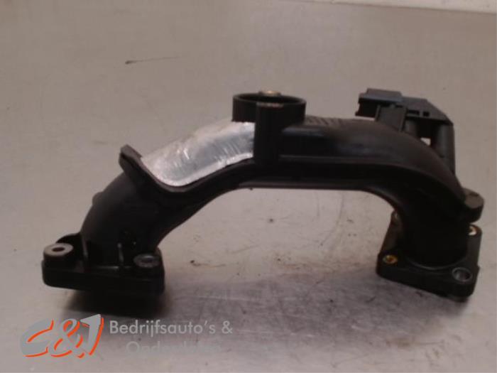 Aanzuigslang Lucht van een Ford Tourneo Connect/Grand Tourneo Connect 1.6 TDCi 95 2015