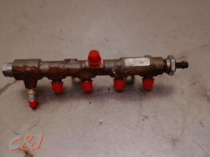 Gebruikte Injector brug Opel Combo Cargo 1.5 CDTI 75 Prijs € 89,25 Margeregeling aangeboden door C&J Bedrijfsauto's & Onderdelen