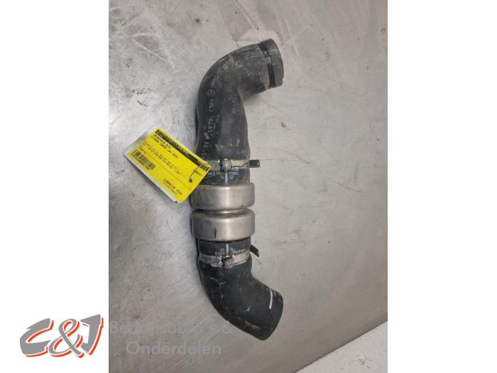 Gebruikte Intercooler Buis Citroen Jumper (U9) 2.2 HDi 150 Prijs € 21,00 Margeregeling aangeboden door C&J Bedrijfsauto's & Onderdelen