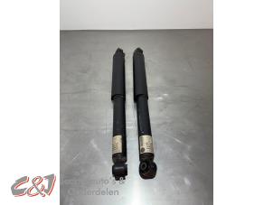 Gebruikte Schokdemper set Fiat Doblo Cargo (263) 1.6 D Multijet Prijs € 78,75 Margeregeling aangeboden door C&J Bedrijfsauto's & Onderdelen