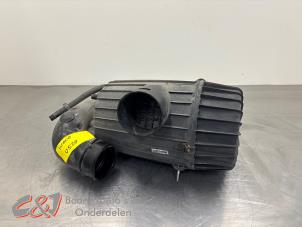 Gebruikte Luchtfilterhuis Iveco New Daily IV 35C13V, C13V/P, S13V, S13V/P Prijs € 89,25 Margeregeling aangeboden door C&J Bedrijfsauto's & Onderdelen