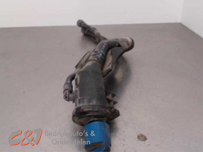 Gebruikte Vulpijp ad-blue tank Volkswagen Crafter (SY) 2.0 TDI FWD Prijs € 57,75 Margeregeling aangeboden door C&J Bedrijfsauto's & Onderdelen