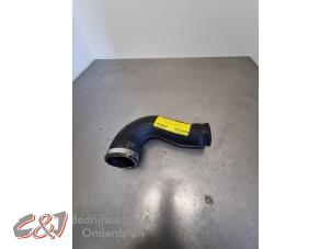 Gebruikte Intercooler Slang Ford Transit 2.0 TDCi 16V Eco Blue 170 RWD Prijs € 21,00 Margeregeling aangeboden door C&J Bedrijfsauto's & Onderdelen