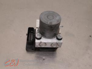 Gebruikte ABS Pomp Ford Transit 2.0 TDCi 16V Eco Blue 170 RWD Prijs € 157,50 Margeregeling aangeboden door C&J Bedrijfsauto's & Onderdelen