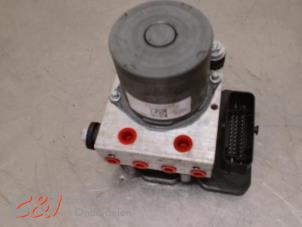 Gebruikte ABS Pomp Mercedes Vito (447.6) 2.0 116 CDI 16V Prijs € 210,00 Margeregeling aangeboden door C&J Bedrijfsauto's & Onderdelen