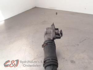 Gebruikte Thermostaathuis Volkswagen Transporter T5 2.5 TDi Prijs € 26,25 Margeregeling aangeboden door C&J Bedrijfsauto's & Onderdelen