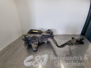 Gebruikte Tank adblue Opel Combo Cargo 1.6 CDTI 100 Prijs € 635,25 Inclusief btw aangeboden door C&J bedrijfsauto's & onderdelen