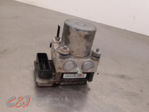 Gebruikte ABS Pomp Peugeot Expert (G9) 1.6 HDi 90 Prijs € 15,75 Margeregeling aangeboden door C&J Bedrijfsauto's & Onderdelen