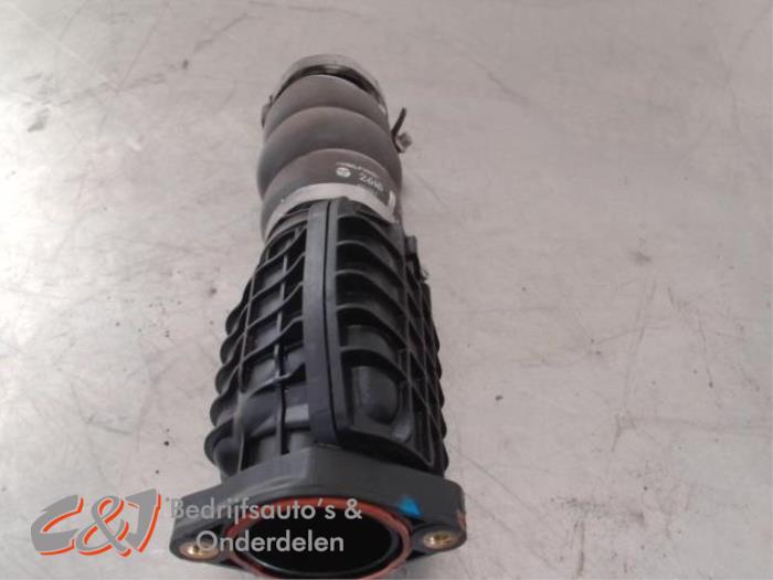 Gebruikte Intercooler Buis Peugeot Partner (GC/GF/GG/GJ/GK) 1.6 BlueHDi 100 Prijs € 15,75 Margeregeling aangeboden door C&J Bedrijfsauto's & Onderdelen