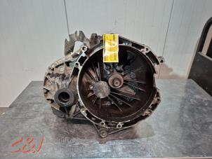 Gebruikte Versnellingsbak Ford Transit 2.0 TDdi 16V 260S Prijs € 315,00 Margeregeling aangeboden door C&J Bedrijfsauto's & Onderdelen