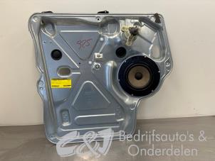 Gebruikte Raammechaniek 4Deurs links-voor Volkswagen Transporter T5 2.0 TDI DRF Prijs € 52,50 Margeregeling aangeboden door C&J bedrijfsauto's & onderdelen