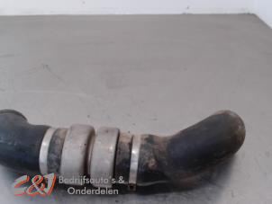Gebruikte Intercooler Buis Citroen Jumper (U9) 2.2 HDi 130 Prijs € 21,00 Margeregeling aangeboden door C&J Bedrijfsauto's & Onderdelen