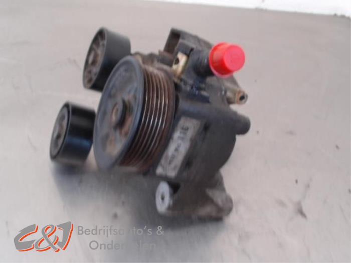Gebruikte Pomp Servo Fiat Ducato (243/244/245/247) 2.3 JTD 16V Prijs € 36,75 Margeregeling aangeboden door C&J Bedrijfsauto's & Onderdelen