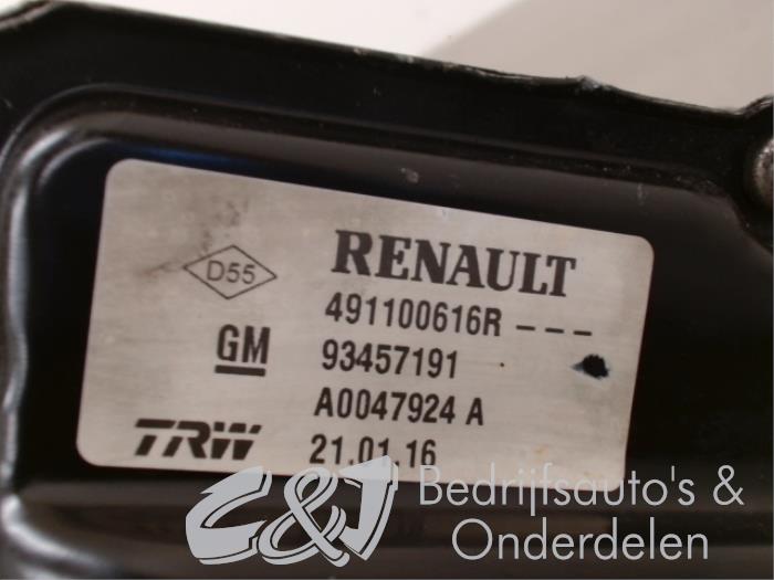 Servopomp van een Renault Trafic (1FL/2FL/3FL/4FL) 1.6 dCi 125 Twin Turbo 2017
