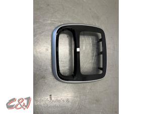 Gebruikte Dashboard deel Opel Vivaro 1.6 CDTI BiTurbo 120 Prijs € 78,75 Margeregeling aangeboden door C&J Bedrijfsauto's & Onderdelen