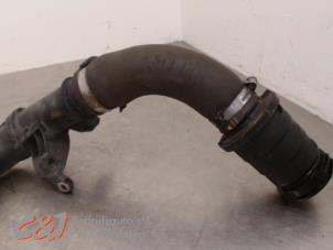 Gebruikte Intercooler Buis Renault Trafic (1FL/2FL/3FL/4FL) 1.6 dCi 125 Twin Turbo Prijs € 78,75 Margeregeling aangeboden door C&J Bedrijfsauto's & Onderdelen