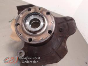 Gebruikte Fusee links-voor Citroen Jumper (U9) 2.2 HDi 130 Prijs € 47,25 Margeregeling aangeboden door C&J Bedrijfsauto's & Onderdelen