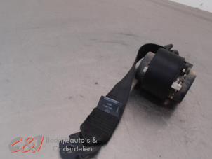 Gebruikte Veiligheidsgordel midden-voor Peugeot Boxer (U9) 2.2 HDi 120 Euro 4 Prijs € 78,75 Margeregeling aangeboden door C&J Bedrijfsauto's & Onderdelen